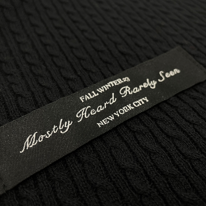 MICRO KNIT SWEATER TEE