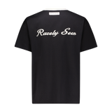 SWEATER COLLAR BRANDED TEE
